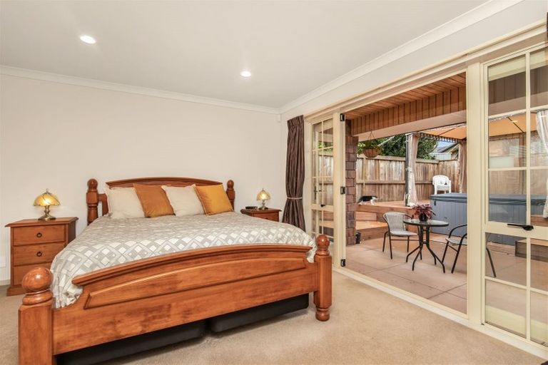 Photo of property in 31 Thomas Moore Place, Pukekohe, 2120