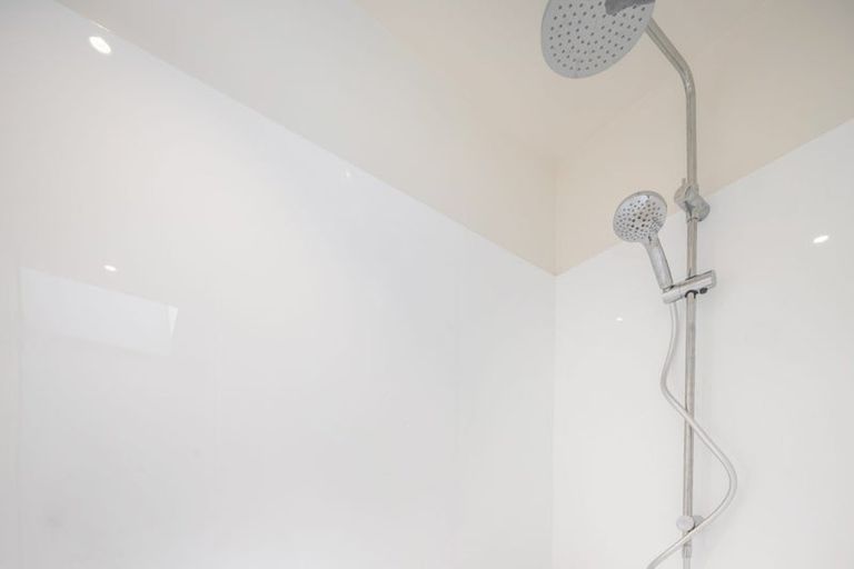 Photo of property in 129 Houghton Bay Road, Houghton Bay, Wellington, 6023