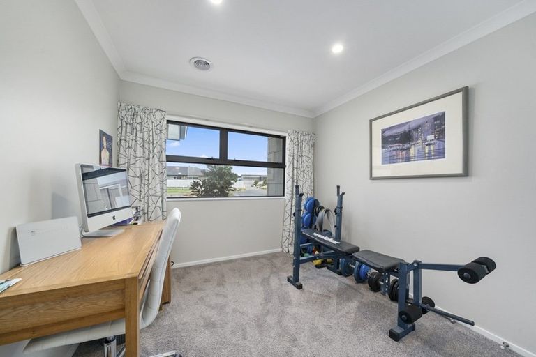 Photo of property in 14 Taranui Way, Paraparaumu Beach, Paraparaumu, 5032