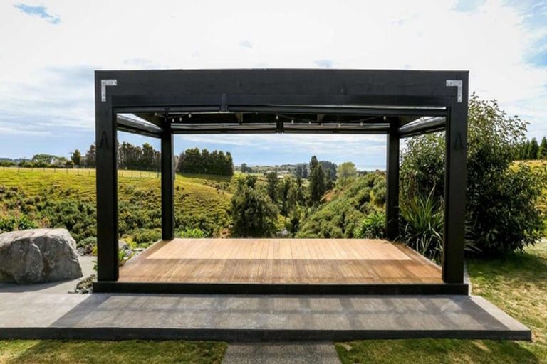 Photo of property in 11 Wilson Road, Urenui, 4375