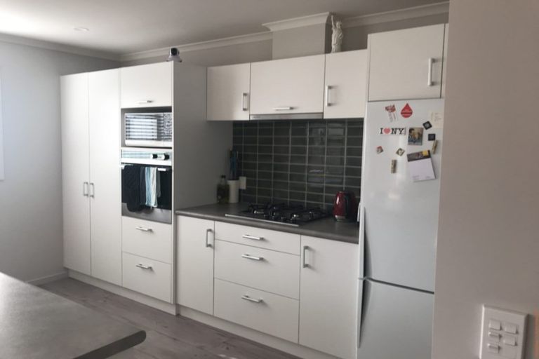 Photo of property in 21 Latimer Way, Petone, Lower Hutt, 5012