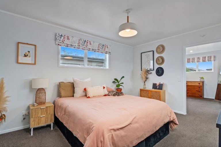 Photo of property in 24 Wells Place, Whitianga, 3510