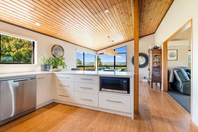 Photo of property in 49 Grand Vue Road, Kawaha Point, Rotorua, 3010