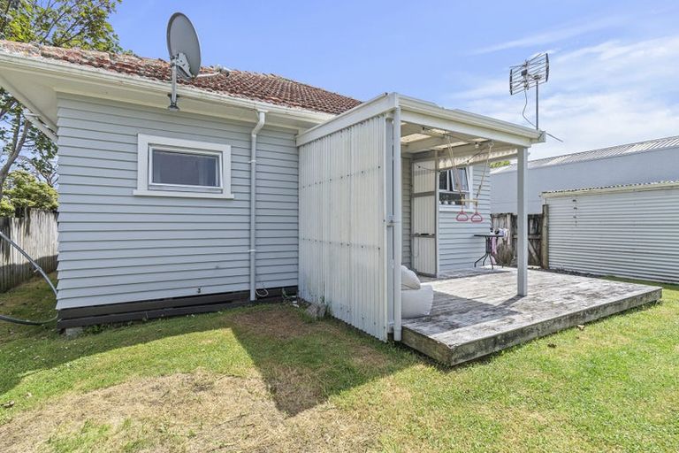 Photo of property in 417 Carrington Street, Upper Vogeltown, New Plymouth, 4310