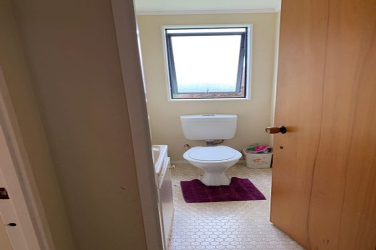 Photo of property in 23 Sandgate Avenue, Botany Downs, Auckland, 2010