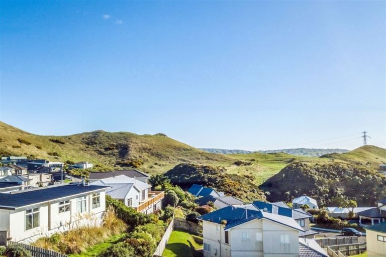 Photo of property in 3 Bathgate Street, Johnsonville, Wellington, 6037