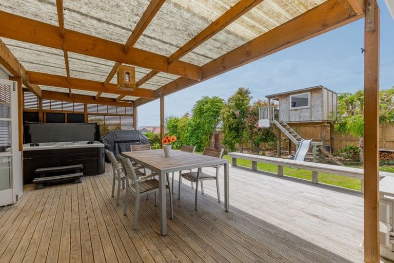 Photo of property in 24 Rushton Avenue, Otumoetai, Tauranga, 3110