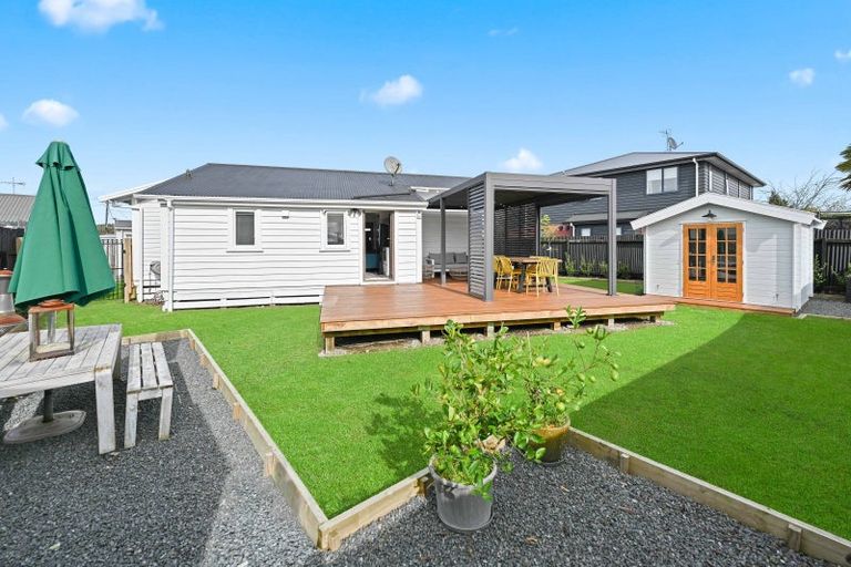 Photo of property in 4 Sunnyside Road, Nawton, Hamilton, 3200