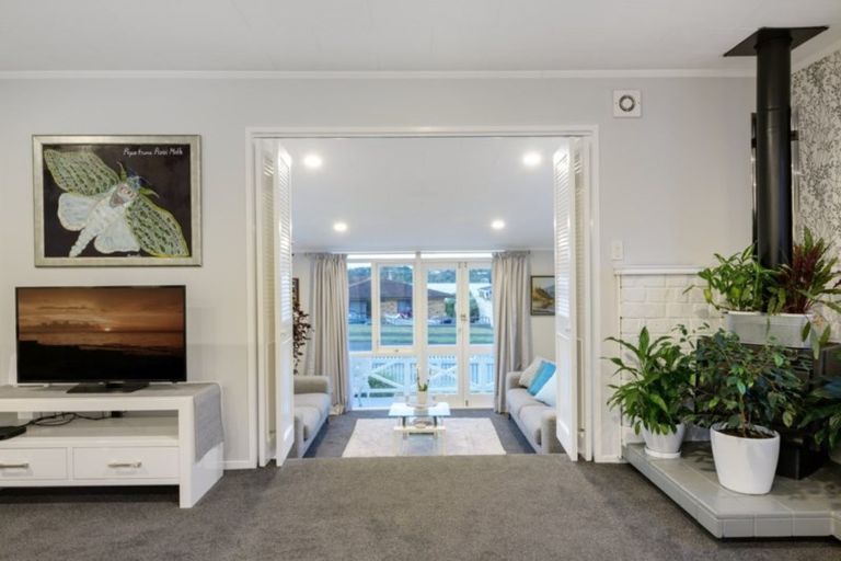 Photo of property in 26 Endeavour Avenue, Welcome Bay, Tauranga, 3112