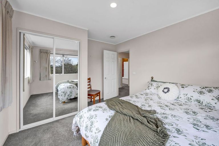 Photo of property in 54 Karina Road, Merrilands, New Plymouth, 4312