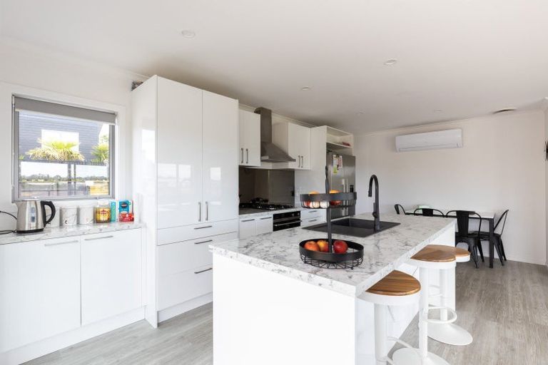 Photo of property in 5b Hinz Lane, Bell Block, New Plymouth, 4312