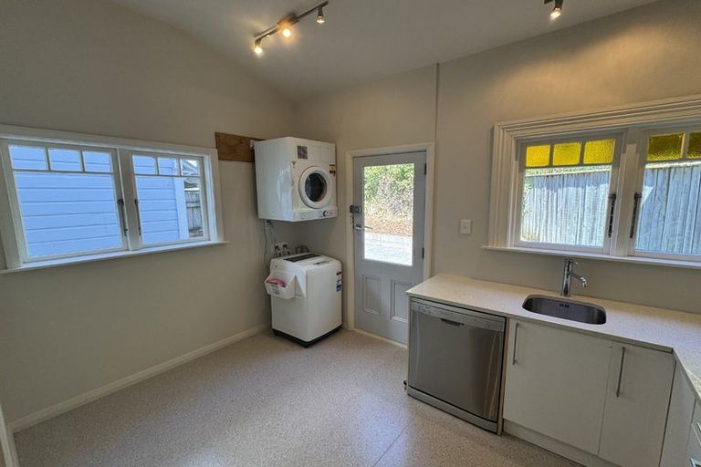 Photo of property in 295 Tinakori Road, Thorndon, Wellington, 6011