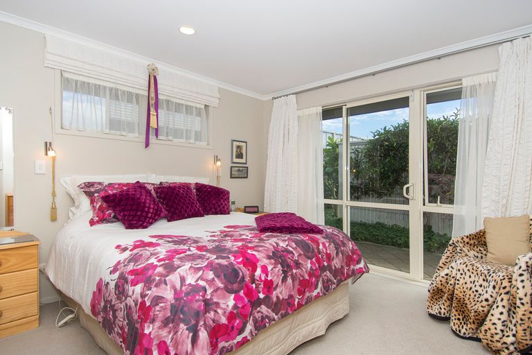 Photo of property in 12 Montrose Place, Pyes Pa, Tauranga, 3112