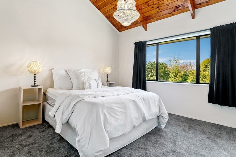 Photo of property in 24 Cherry Lane, Acacia Bay, Taupo, 3330