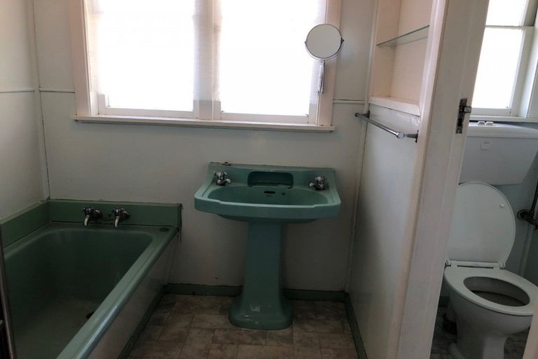 Photo of property in 34 Kingston Street, Awapuni, Palmerston North, 4412