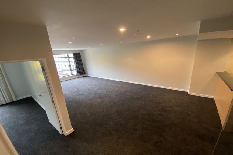 Photo of property in Kate Sheppard Apartments, 4h/42 Molesworth Street, Thorndon, Wellington, 6011