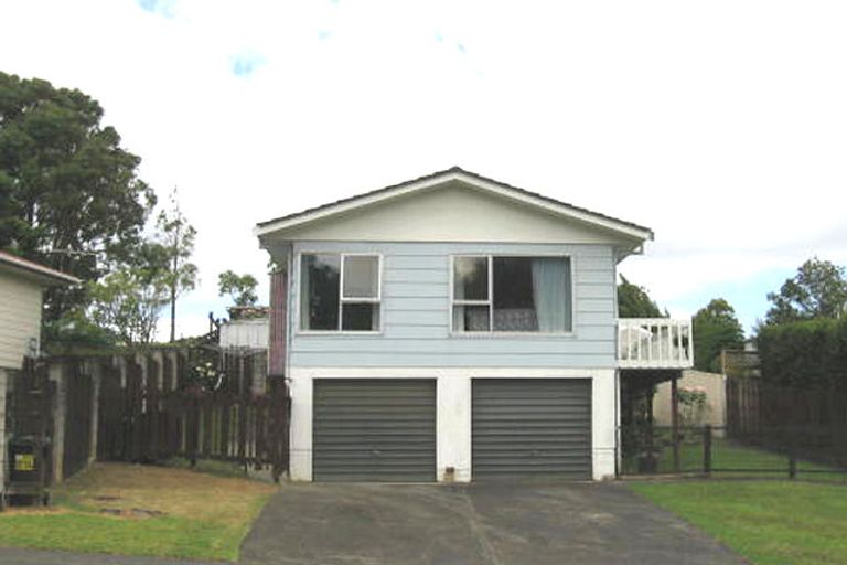 Photo of property in 1/117 Lynn Road, Bayview, Auckland, 0629