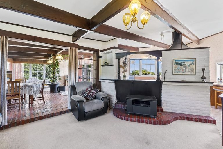 Photo of property in 72 Leinster Avenue, Raumati South, Paraparaumu, 5032