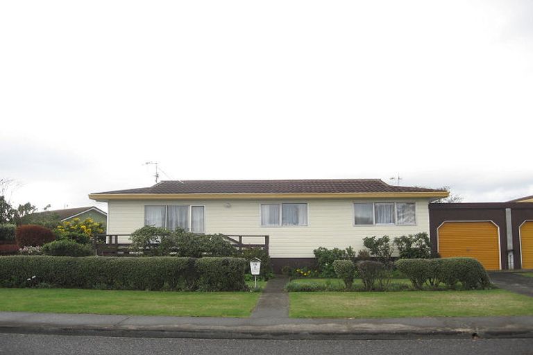 Photo of property in 15 Manawa Avenue, Raumati Beach, Paraparaumu, 5032