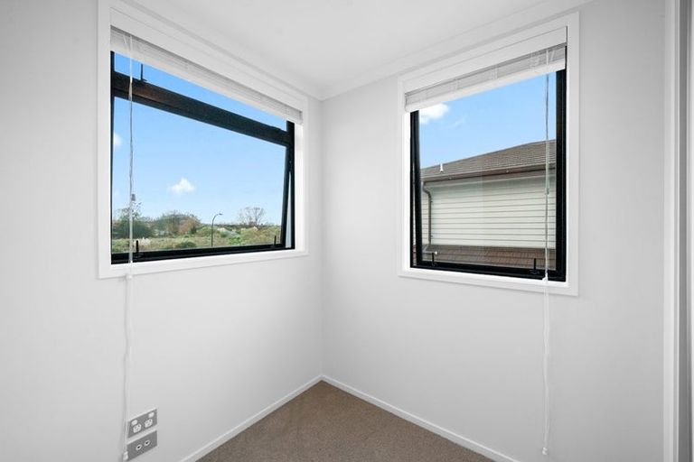 Photo of property in 6a Nohoanga Road, Karaka, Papakura, 2113