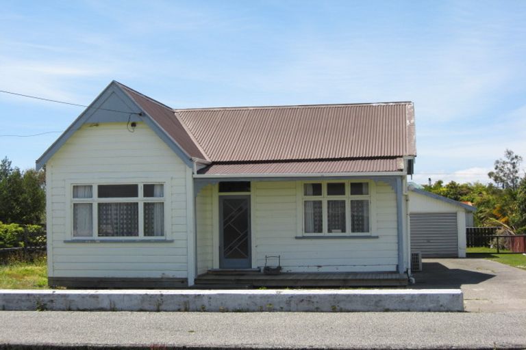 Photo of property in 41 Queen Street, Westport, 7825