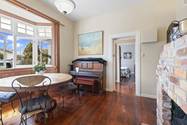 Photo of property in 9 Bruce Street, Northcote Point, Auckland, 0627