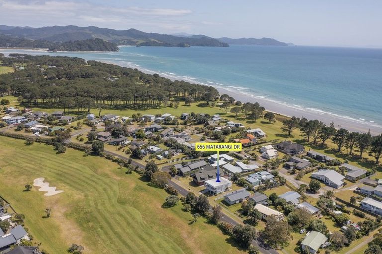 Photo of property in 656 Matarangi Drive, Matarangi, Whitianga, 3592