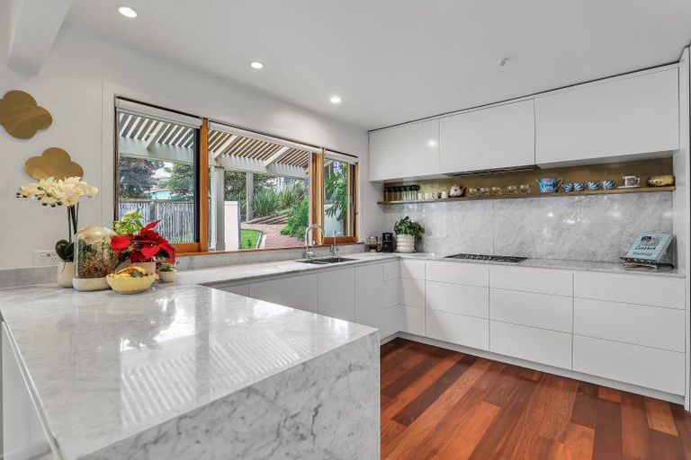 Photo of property in 16 Joan Street, Point Chevalier, Auckland, 1022