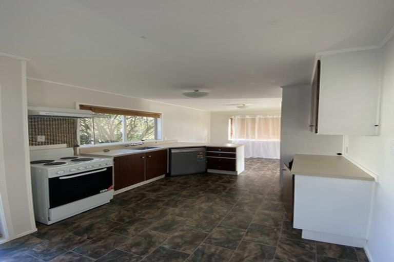 Photo of property in 6 Cranberry Place, Bucklands Beach, Auckland, 2012