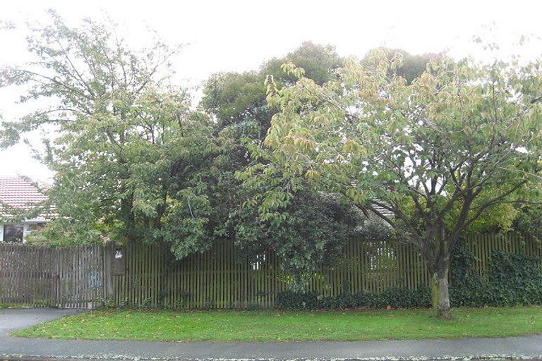 Photo of property in 26 Worthy Street, Ilam, Christchurch, 8041