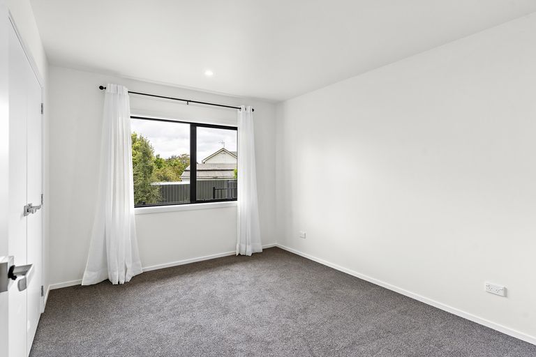 Photo of property in 17 Tarata Grove, Lansdowne, Masterton, 5810