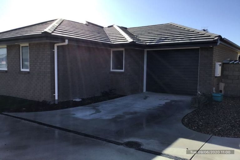 Photo of property in 11 Manawaroa Close, Grandview Heights, Hamilton, 3200