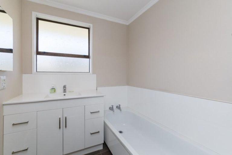 Photo of property in 74d Albert Street, Palmerston North, 4414