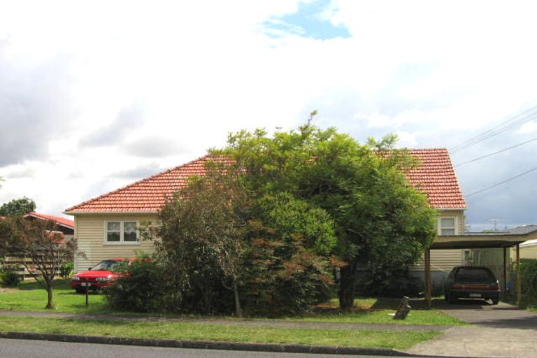 Photo of property in 127 Titirangi Road, New Lynn, Auckland, 0600