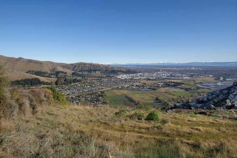 Photo of property in 8 Plains View, Mount Pleasant, Christchurch, 8081
