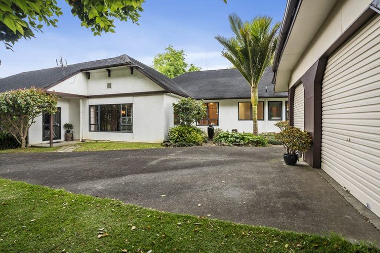 Photo of property in 11 Gracechurch Drive, Flat Bush, Auckland, 2016