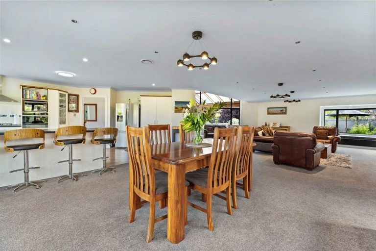 Photo of property in 10 Sunninghurst Drive, Fairfield, Dunedin, 9018