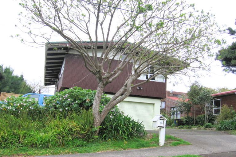 Photo of property in 10 Churchouse Road, Greenhithe, Auckland, 0632