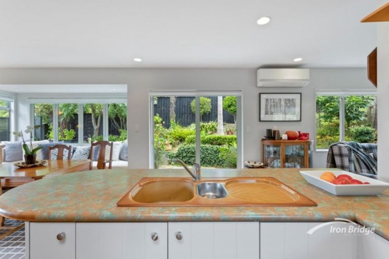 Photo of property in 2/19 Kenmure Avenue, Forrest Hill, Auckland, 0620