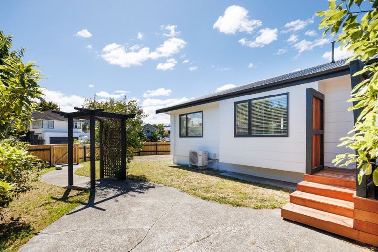 Photo of property in 10 Dahlstrom Grove, Kelvin Grove, Palmerston North, 4414