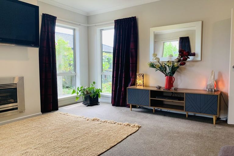 Photo of property in 8 Orotu Drive, Poraiti, Napier, 4112