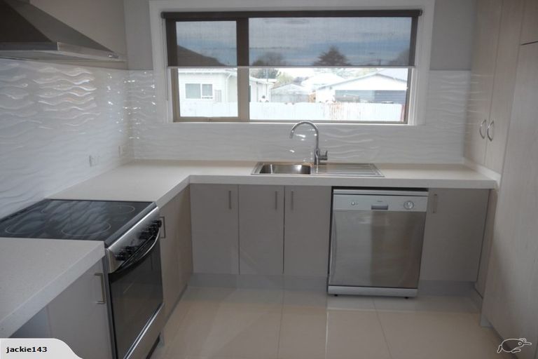 Photo of property in 666 Avonside Drive, Avonside, Christchurch, 8061