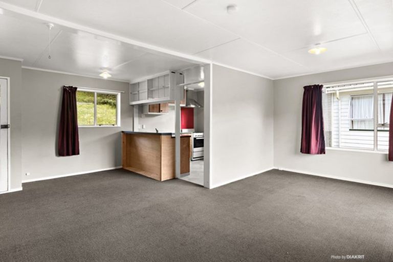 Photo of property in 11 Bexley Grove, Wainuiomata, Lower Hutt, 5014