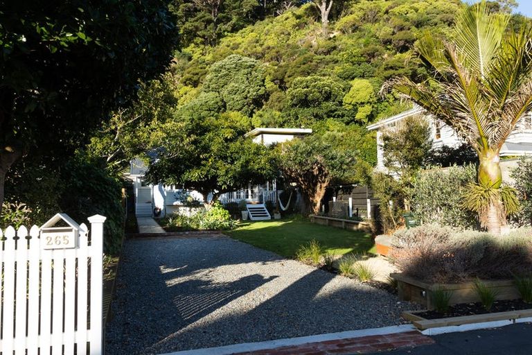 Photo of property in 265 Muritai Road, Eastbourne, Lower Hutt, 5013