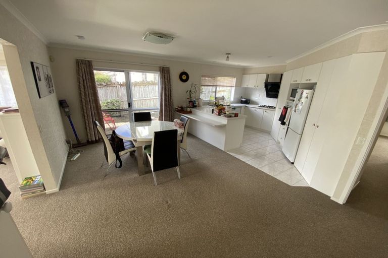 Photo of property in 32 Cantora Avenue, Northpark, Auckland, 2013