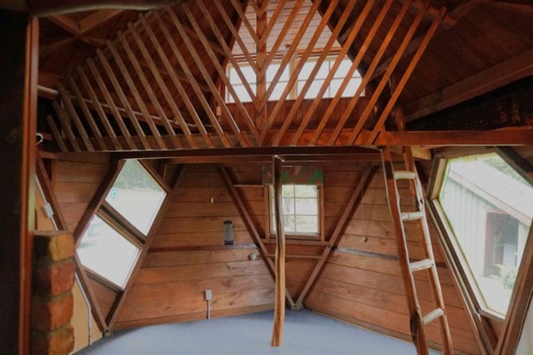 Photo of property in 1 Gomez Road, Hikurangi, 0181