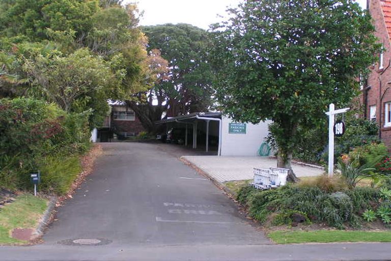 Photo of property in 10/198 Hurstmere Road, Takapuna, Auckland, 0622