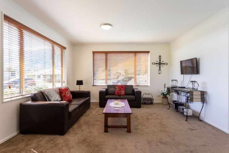 Photo of property in 11 Hector Close, Kingston, Athol, 9793