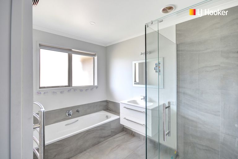 Photo of property in 49 Silver Springs Boulevard, Mosgiel, 9024