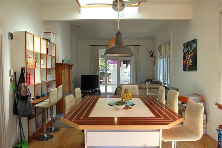 Photo of property in 11 Thistle Street, Napier South, Napier, 4110